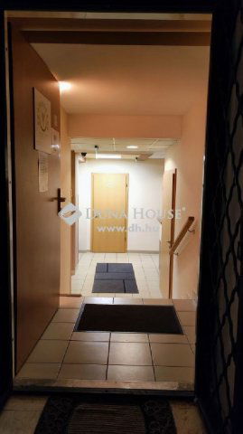 Eladó üzlethelyiség, Budapesten, VI. kerületben 190 M Ft