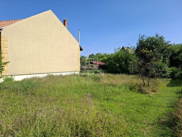 Eladó telek, Szigetszentmiklóson 34 M Ft / költözzbe.hu