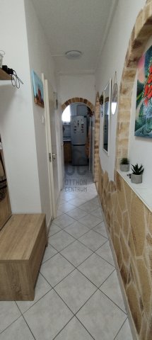 Eladó panellakás, Dunakeszin 72 M Ft, 3 szobás