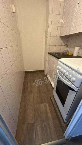 Eladó panellakás, Dunaújvárosban 31.9 M Ft, 1+1 szobás