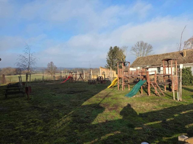 Eladó családi ház, Pócsán 25.9 M Ft, 4+1 szobás