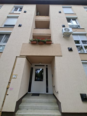 Eladó téglalakás, Szolnokon 30.9 M Ft, 2 szobás