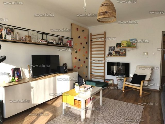 Eladó téglalakás, Herceghalomon 86.9 M Ft, 3 szobás