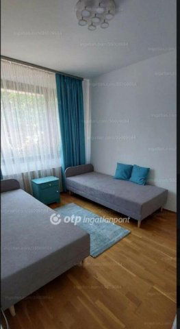 Eladó családi ház, Vonyarcvashegyen 149.9 M Ft, 7 szobás