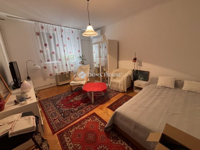 Kiadó téglalakás, albérlet, Debrecenben 180 E Ft / hó, 2 szobás