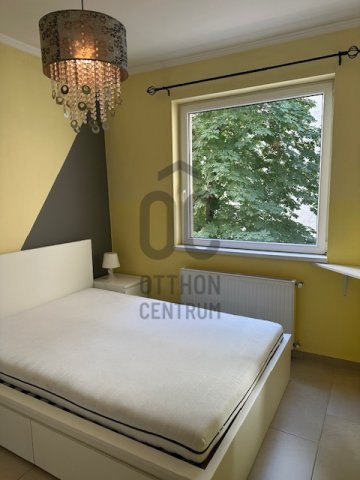 Eladó téglalakás, Budapesten, VI. kerületben 109.9 M Ft