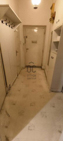 Eladó téglalakás, Ajkán 32.3 M Ft, 2 szobás