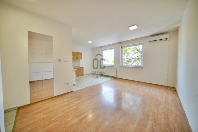 Eladó téglalakás, Budapesten, XVIII. kerületben 74.9 M Ft