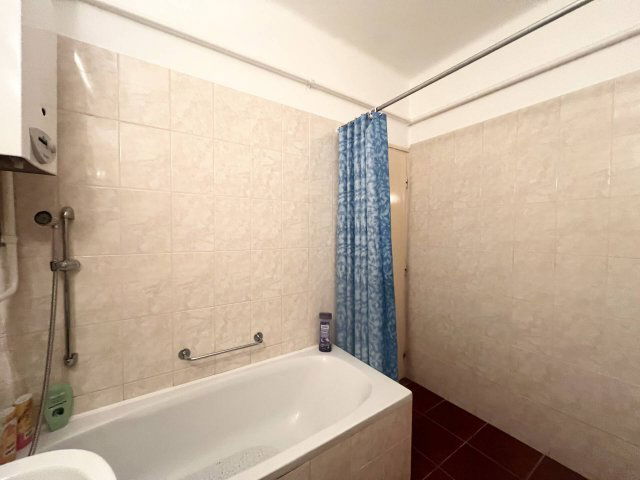 Eladó téglalakás, Békésen 24.6 M Ft, 2+1 szobás