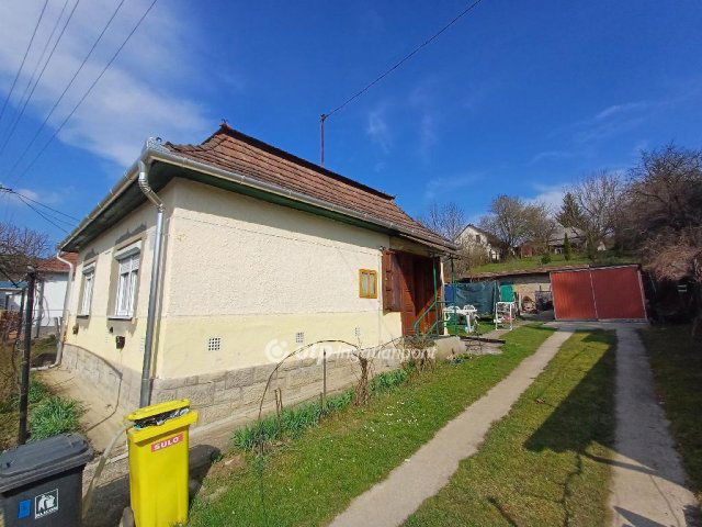 Eladó családi ház, Bükkszéken 35 M Ft, 2+1 szobás