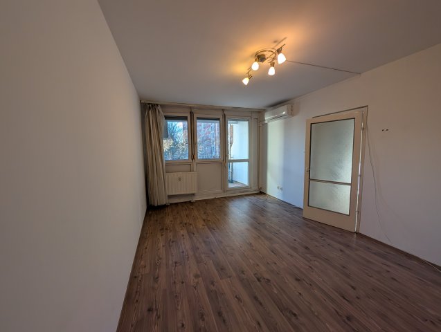 Eladó panellakás, Budapesten, III. kerületben 65 M Ft, 2+1 szobás