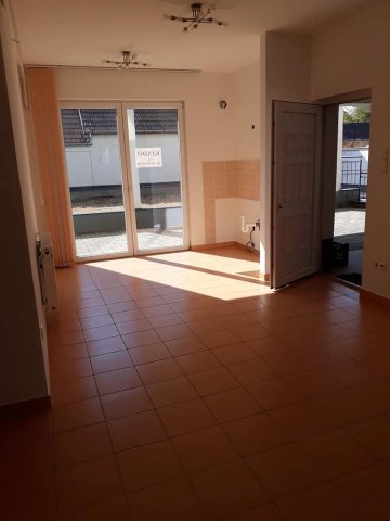 Kiadó iroda, Debrecenben 200 E Ft / hó, 2 szobás