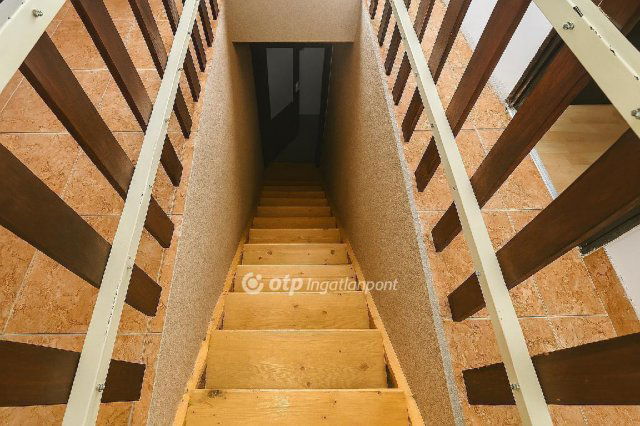 Eladó téglalakás, Kiskunlacházán 29.6 M Ft, 3 szobás