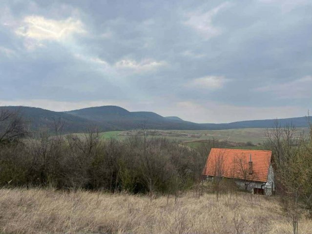 Eladó ikerház, Piliscséven 37.9 M Ft, 1+2 szobás