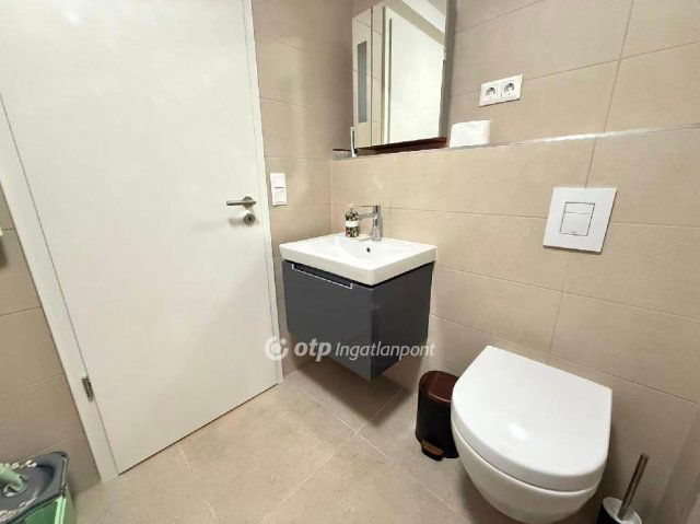 Eladó téglalakás, Budapesten, XI. kerületben 99.5 M Ft, 2 szobás