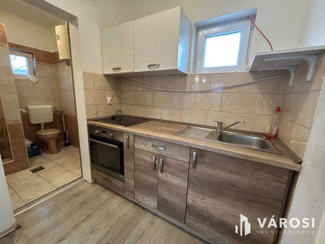 Kiadó családi ház, albérlet, Debrecenben 160 E Ft / hó