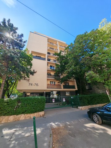 Eladó téglalakás, Budapesten, II. kerületben 56.9 M Ft, 1 szobás