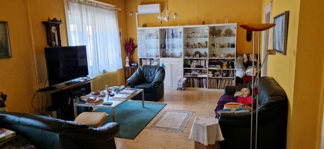 Eladó családi ház, Budapesten, XV. kerületben 129.9 M Ft