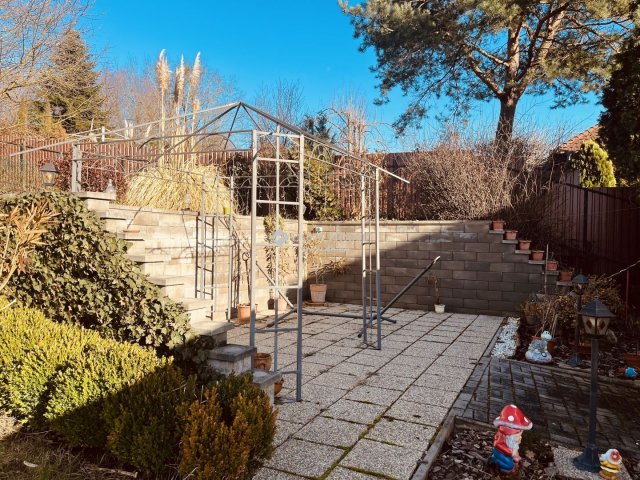 Eladó családi ház, Zalaegerszegen 84.7 M Ft, 5 szobás