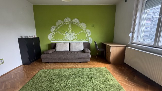 Eladó téglalakás, Debrecenben 55.5 M Ft, 3 szobás