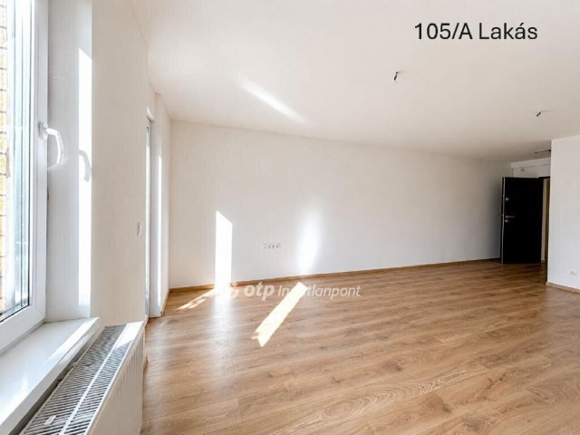 Eladó téglalakás, Budapesten, VI. kerületben 108 M Ft, 2 szobás