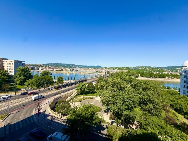 Eladó téglalakás, Budapesten, XIII. kerületben 240 M Ft