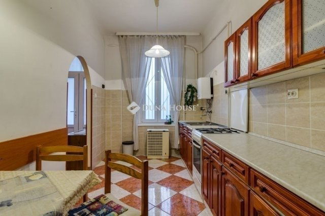 Eladó téglalakás, Budapesten, VII. kerületben 95 M Ft, 3 szobás