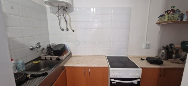 Eladó nyaraló, Balatonkeresztúron, Keszeg utcában 89 M Ft