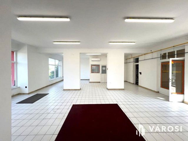 Eladó üzlethelyiség, Gyulán 115 M Ft / költözzbe.hu