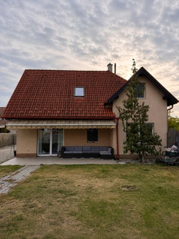 Eladó ikerház, Budapesten, XVIII. kerületben 130 M Ft, 4 szobás