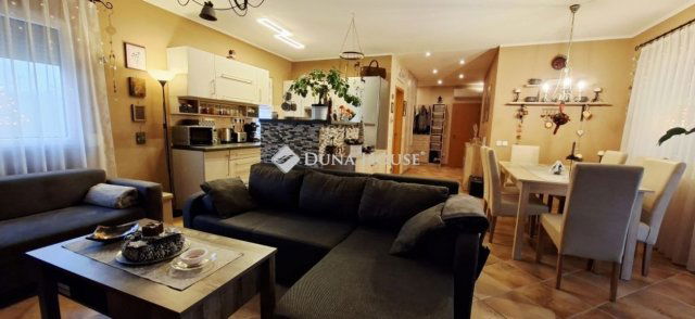 Eladó családi ház, Kecskeméten 84.9 M Ft, 4 szobás