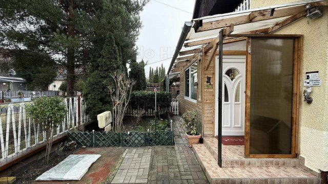 Eladó családi ház, Balatonkeresztúron 71 M Ft, 4 szobás