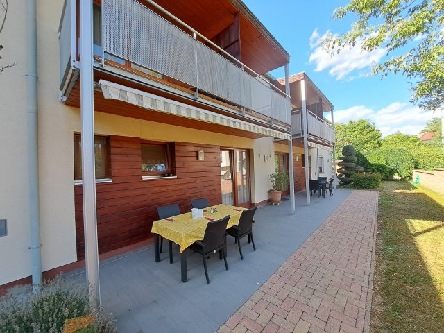 Eladó hotel, Veszprémben 463.36 M Ft, 17 szobás