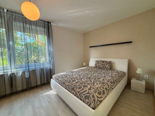 Kiadó téglalakás, albérlet, Pécsett 220 E Ft / hó, 2 szobás