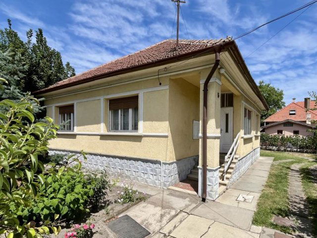 Eladó családi ház, Nagykátán 43 M Ft, 3 szobás