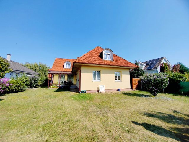 Eladó családi ház, Szombathelyen 124.9 M Ft, 5 szobás