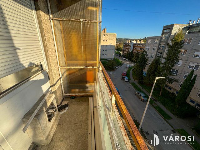 Eladó panellakás, Salgótarjánban 4.5 M Ft, 1 szobás