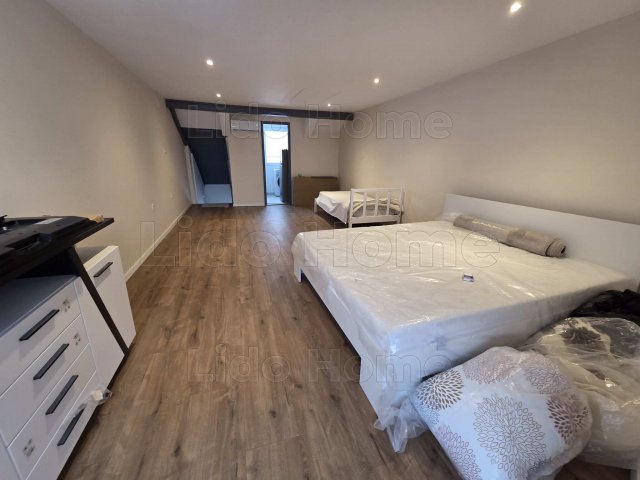 Eladó üzlethelyiség, Balatonlelleén 117.9 M Ft, 2 szobás