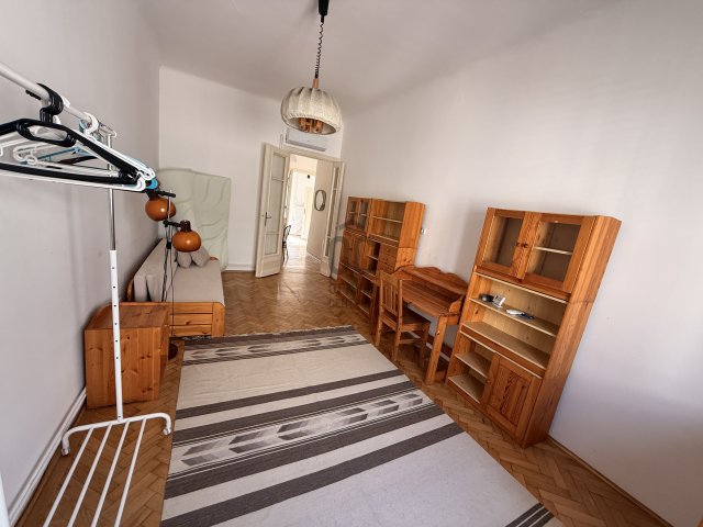 Kiadó téglalakás, albérlet, Budapesten, VI. kerületben
