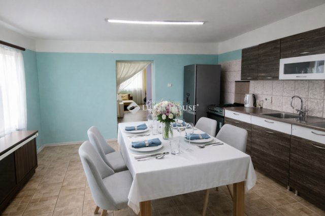 Eladó családi ház, Kiskunfélegyházán 12.9 M Ft, 2 szobás