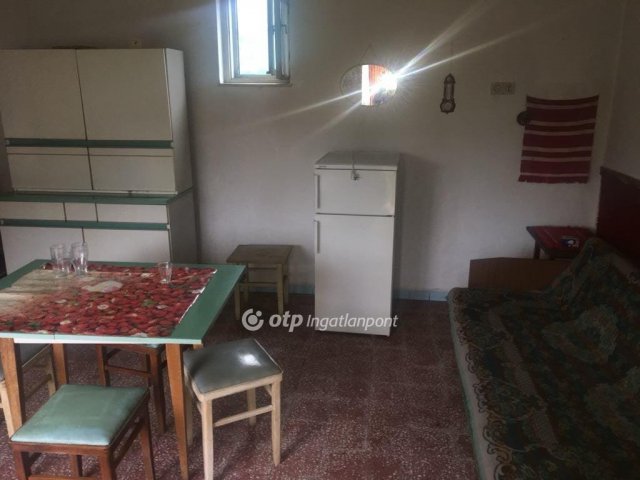 Eladó családi ház, Felsőszentmártonon 20 M Ft, 4 szobás