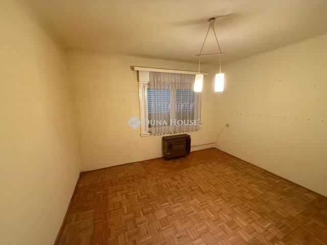 Eladó családi ház, Izsákon 29.9 M Ft, 3 szobás