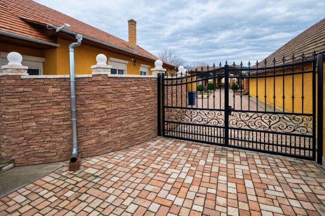 Eladó családi ház, Vokányon 59.9 M Ft, 3+1 szobás