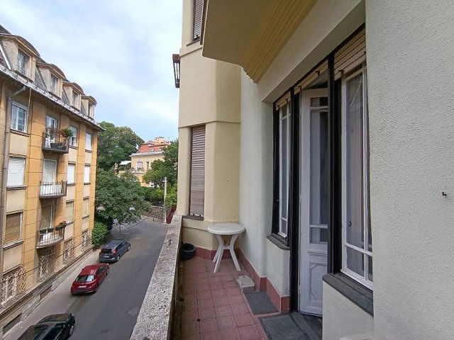 Eladó téglalakás, Budapesten, II. kerületben 85 M Ft, 1 szobás