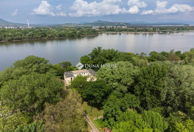 Eladó téglalakás, Budapesten, XIII. kerületben 98 M Ft, 3 szobás