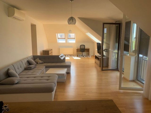 Kiadó téglalakás, albérlet, Tatán 479 E Ft / hó, 4 szobás