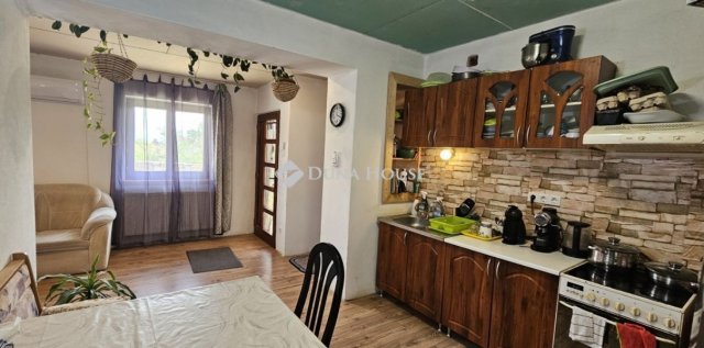 Eladó családi ház, Babarcon 29.99 M Ft, 2 szobás