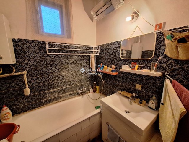 Eladó családi ház, Vassurányon 42 M Ft, 4 szobás