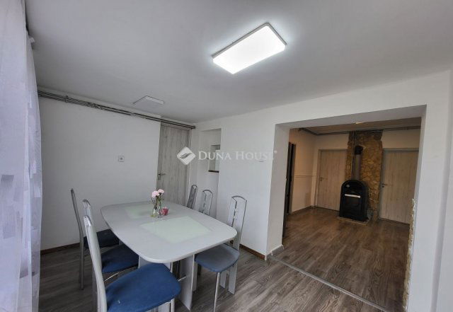 Eladó családi ház, Tökölön 84.4 M Ft, 3 szobás