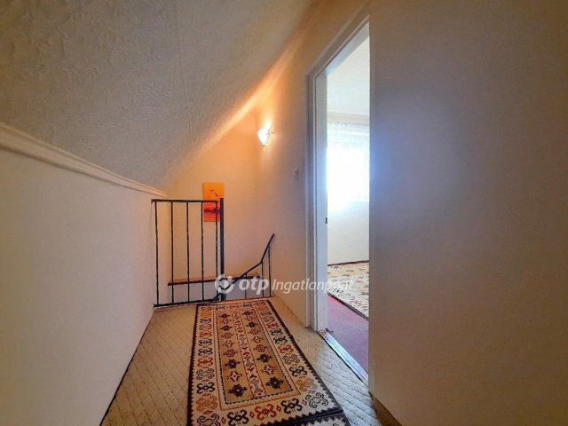 Eladó családi ház, Nagykőrösön 27.99 M Ft, 3+1 szobás